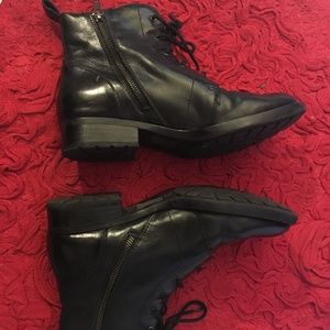 *BORN* Blk Leather Moto Combat Boots w/ Zip detail